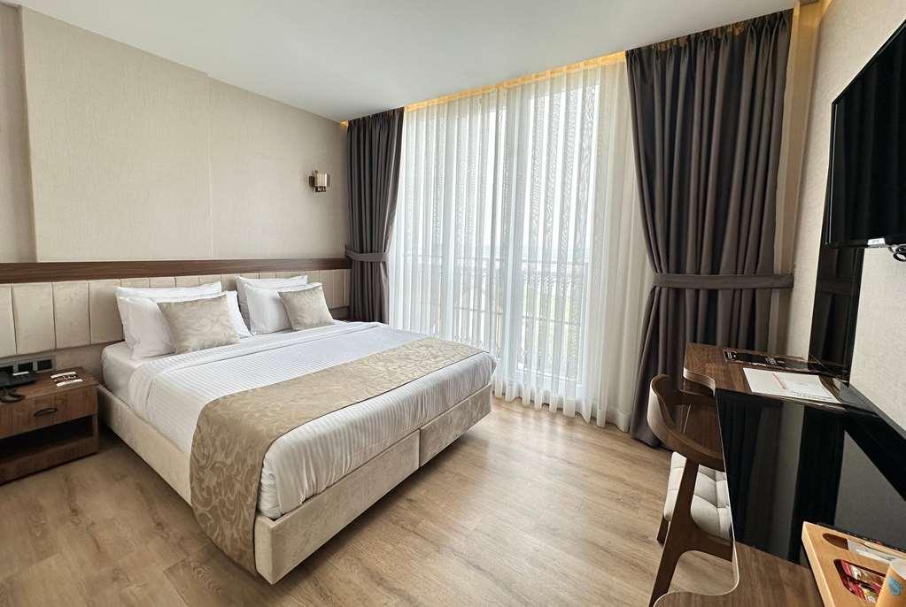 Hotel Operla Airport Hotels, Tm