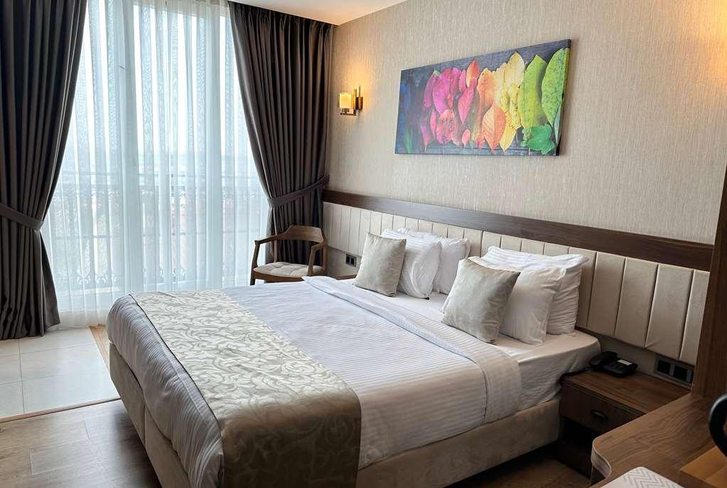 Operla Airport Hotels, Tm *